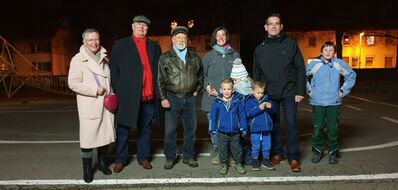v. rechts: Vatche Kayfedjian, Kinder, Frau Möbius, Wilhem Kuhn, Dieter Görlich-Heinichen, Jane Heinichen